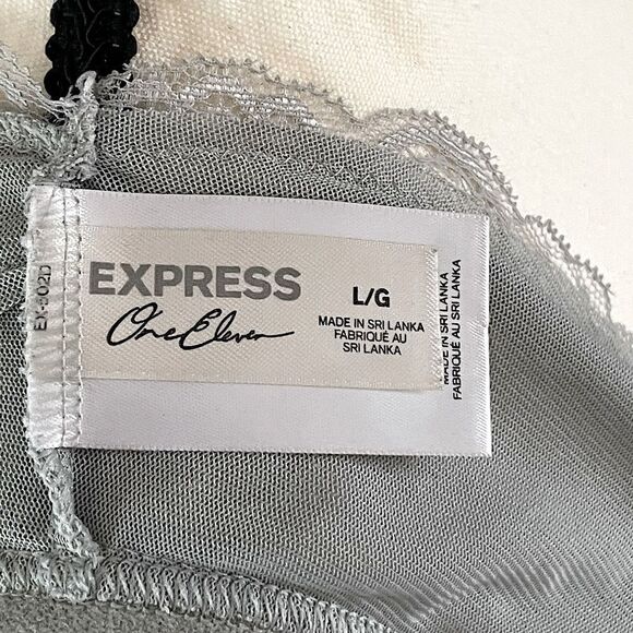 NWOT! Express, Medium Gray, Padded, Adjustable, Racerback, Lace Bralette. Large. - Picture 4 of 5